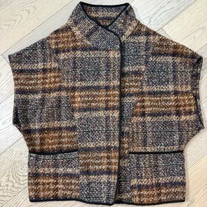 Vince Camuto Plaid Cape